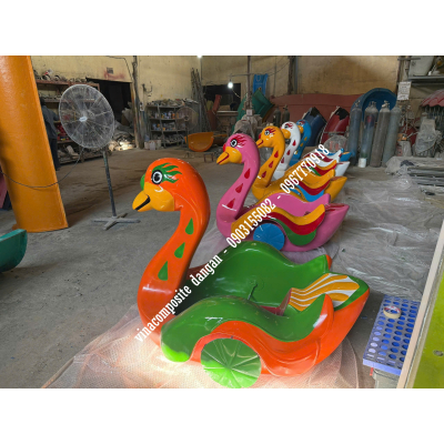 đồ chơi thiên nga quay tay khu vui chơi công viên